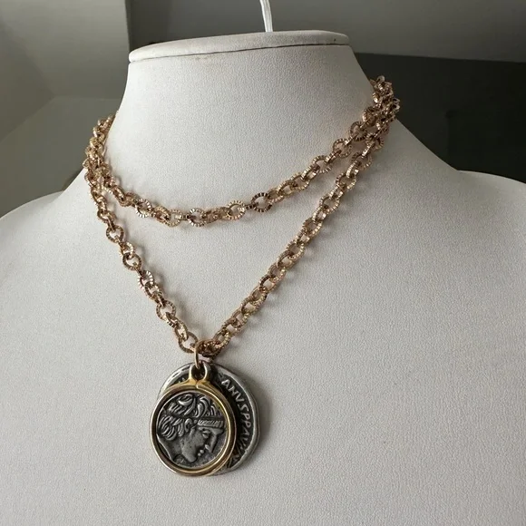 Vintage 1980s Gold Plated Statement Chain Necklace with Coin Pendant - Picture 11 of 11